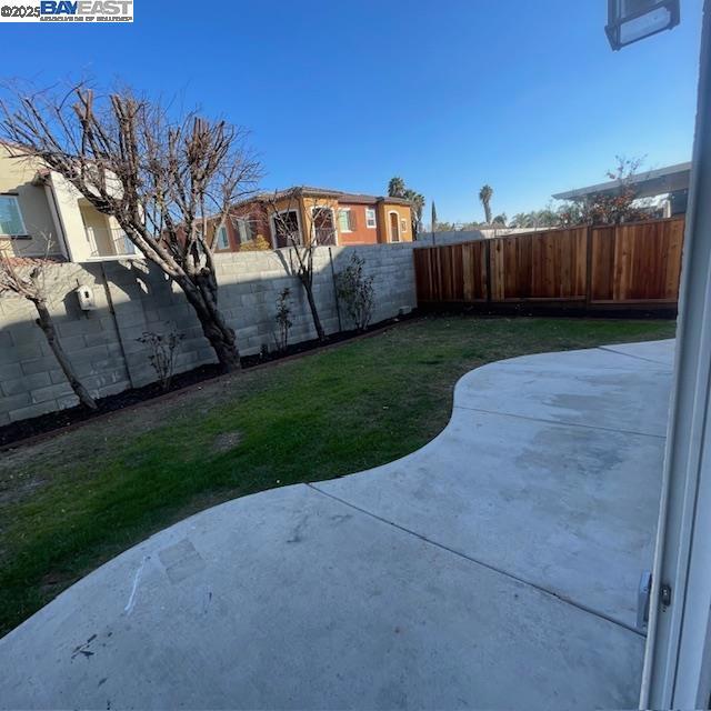 1924 Rochester St, Tracy CA: https://media.crmls.org/mediaz/8d6f242e-2de4-4730-8be3-5bf5f0d6a857.jpg