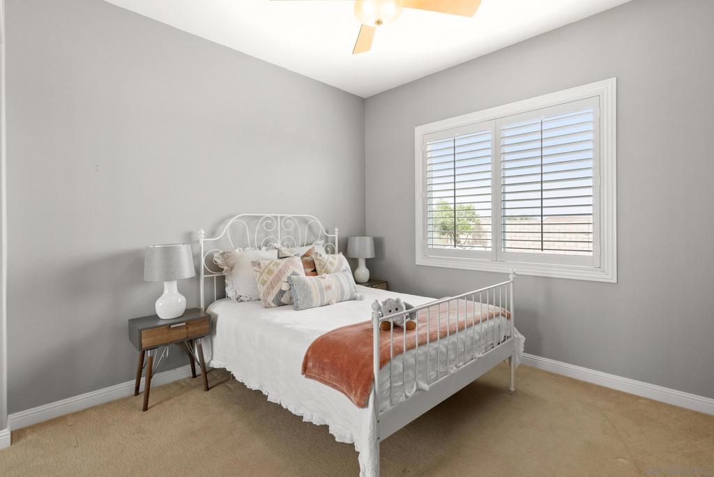 MLS #250032415SD img 38