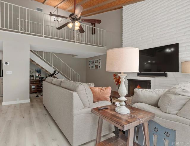 3404 Oak Cliff Dr, Fallbrook CA: https://media.crmls.org/mediaz/8d71dadc-7f93-4cd2-b1f3-cac21b50864b.jpg