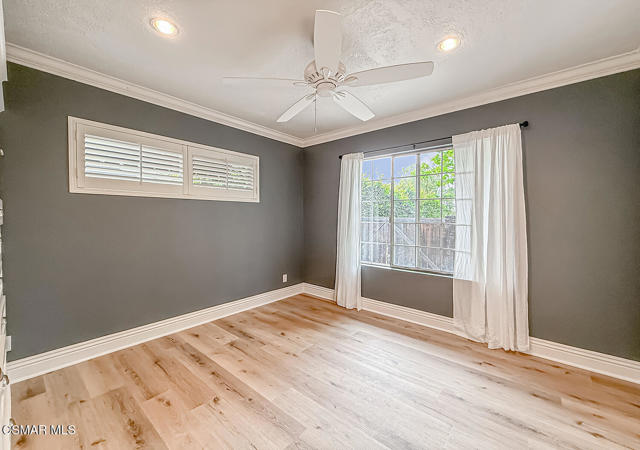 1888 El Monte Drive, Thousand Oaks CA: https://media.crmls.org/mediaz/8d72cf8e-ae46-4307-8cc1-6abd34456d06.jpg