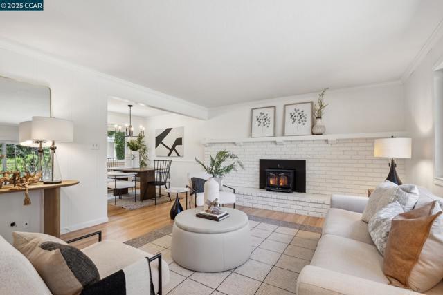 Image 5 of 60 For 3044 Santa Maria Dr