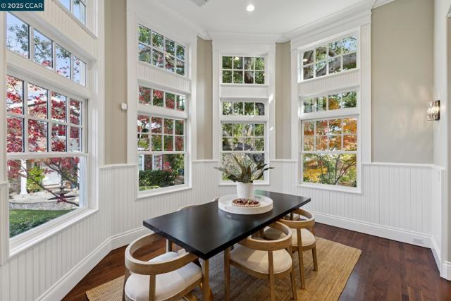 3656 Old Blackhawk Rd, Danville CA: https://media.crmls.org/mediaz/8d7492ba-7bda-4755-825f-cd8f82399508.jpg