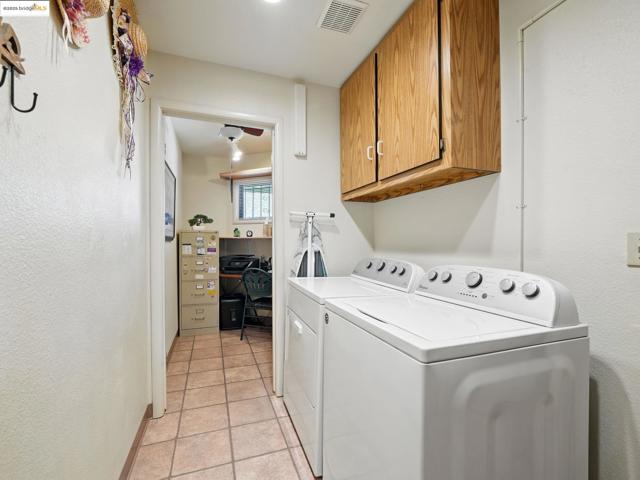 177 Bryce Way, Vacaville CA: https://media.crmls.org/mediaz/8d749321-a31d-455a-ab98-893b0522353a.jpg