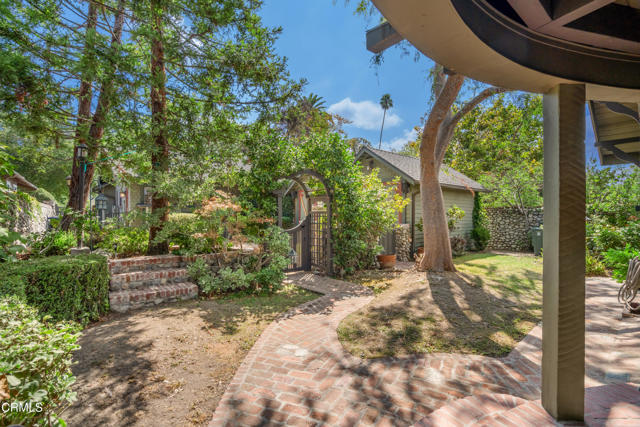 Detail Gallery Image 33 of 54 For 845 847 S Los Robles Ave, Pasadena,  CA 91106 - 4 Beds | 3 Baths