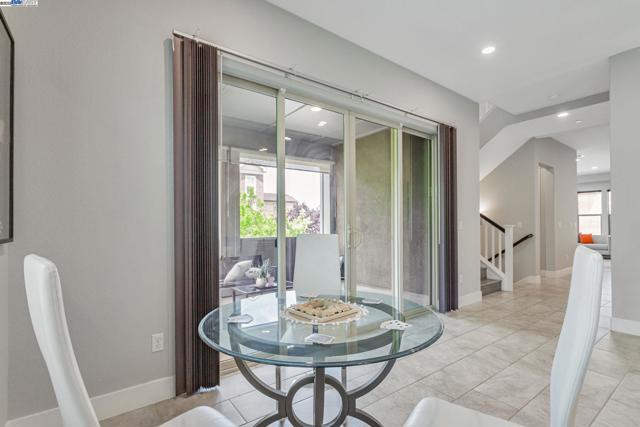 1380 Brookline Loop, Pleasanton CA: https://media.crmls.org/mediaz/8d754e28-3f38-4b1d-a3c5-904b9b95122b.jpg