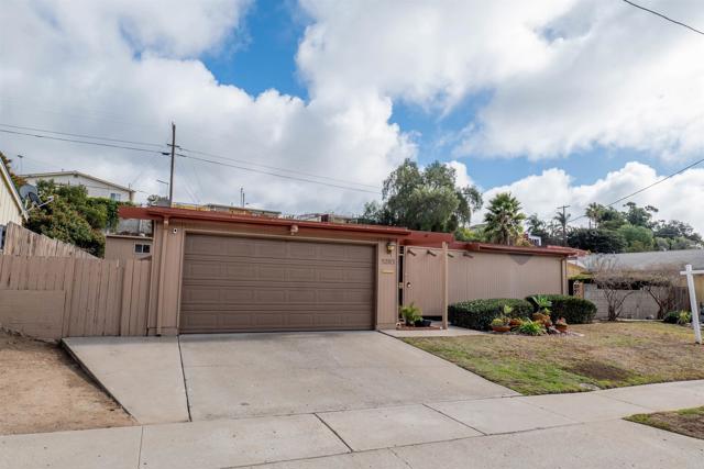 Detail Gallery Image 12 of 22 For 5283 Chollas Pkwy, San Diego,  CA 92105 - 4 Beds | 2/1 Baths