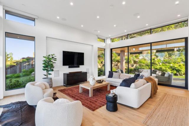 855 Darrell Road, Hillsborough CA: https://media.crmls.org/mediaz/8d764353-5fc4-4456-8e45-6aeeed358e7c.jpg