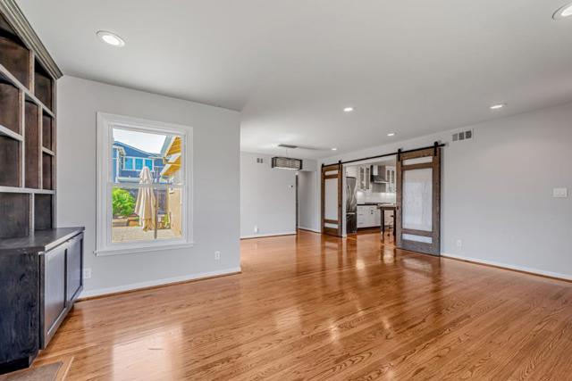 520 Topaz Street, Redwood City CA: https://media.crmls.org/mediaz/8d766a1c-f4b3-461a-a473-a38f4f35e279.jpg