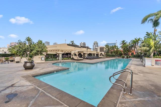 100 Harbor Dr, San Diego CA: https://media.crmls.org/mediaz/8d769bb7-21e7-43f5-8541-64da2b340939.jpg