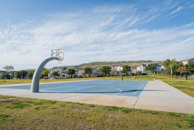 Detail Gallery Image 25 of 27 For 1127 Calle Pilares, Chula Vista,  CA 91913 - 4 Beds | 3/1 Baths