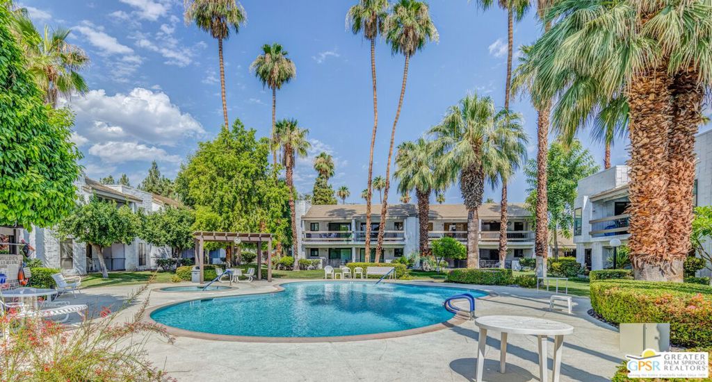 5205 E Waverly Drive #91