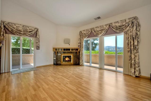 61 Via Larga Vista, Bonsall CA: https://media.crmls.org/mediaz/8d771209-3005-414b-aa2f-3599534e9715.jpg