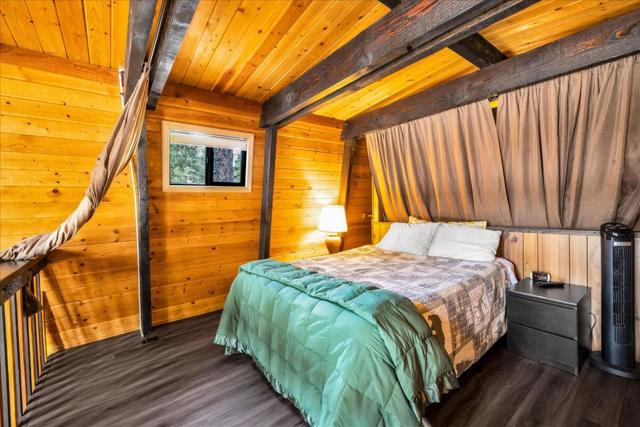 39656 Forest Road, Big Bear CA: https://media.crmls.org/mediaz/8d795f7c-7006-40ac-b847-f38143012fee.jpg