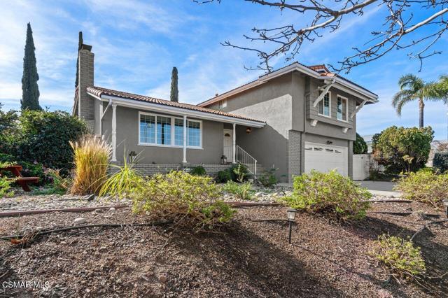 1076 Calle Contento, Thousand Oaks CA: https://media.crmls.org/mediaz/8d79e018-b99a-4b3c-9018-818a28810d4e.jpg