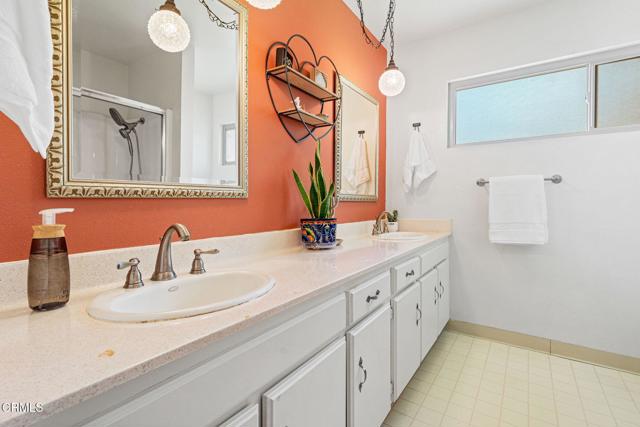 2113 Euclid Avenue, Camarillo CA: https://media.crmls.org/mediaz/8d7a95c8-31b7-4500-9551-c4847eeec11a.jpg