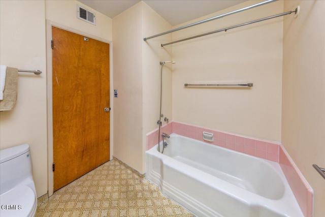 1715 Fair Oaks Avenue, South Pasadena CA: https://media.crmls.org/mediaz/8d7bf60d-4150-4685-901b-09bc1e439133.jpg