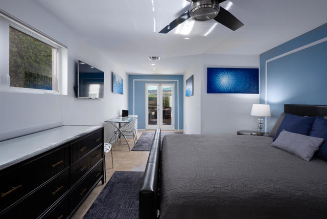 590 N Plaza Amigo, Palm Springs, CA 92262