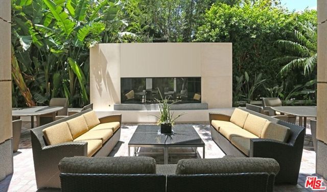 10776 Wilshire Boulevard, 301 photo 5