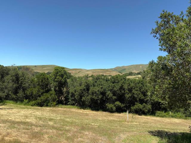 3 Ohlone Trace, Carmel CA: https://media.crmls.org/mediaz/8d7e39a8-6d8f-47a9-b439-604cf26d45b1.jpg