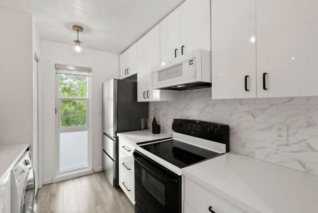 1919 Alameda De Las Pulgas, San Mateo CA: https://media.crmls.org/mediaz/8d7ed151-0bf2-4556-8804-28c2fc9ea456.jpg