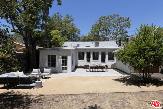 1888 Echo Park Avenue, Los Angeles CA: https://media.crmls.org/mediaz/8d7ed742-5599-4642-936c-74ba7a1f65da.jpg