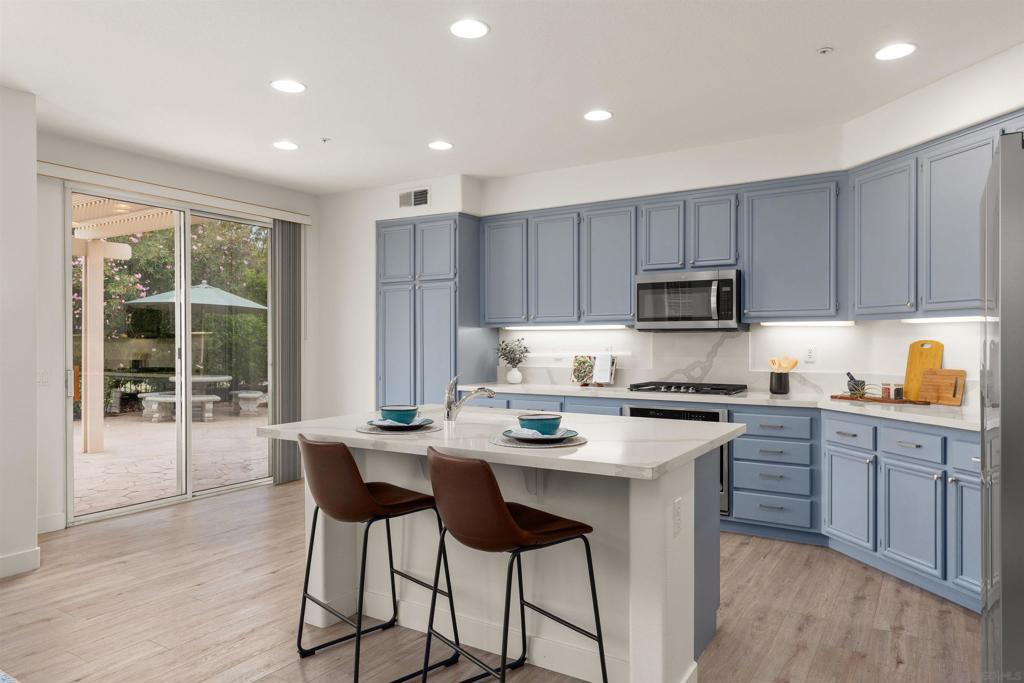 3050 Maplewood - photo 12