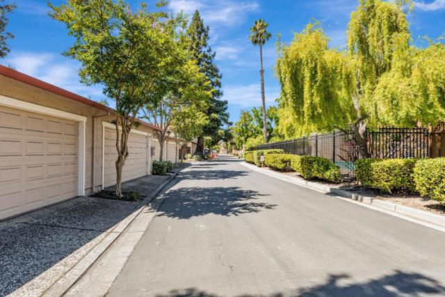2171 Rancho McCormick Boulevard, Santa Clara CA: https://media.crmls.org/mediaz/8d7f813f-f866-47d8-a2c9-2ccbdf5842c4.jpg