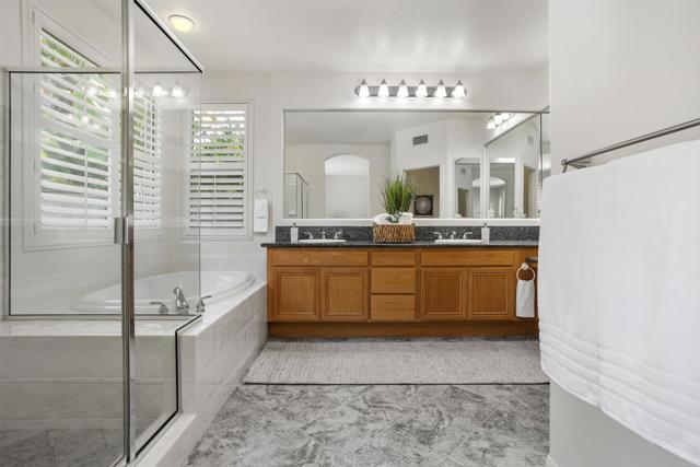 2228 Corte Ananas, Carlsbad CA: https://media.crmls.org/mediaz/8d7fbaa5-b425-4db0-896c-23b8fe09745c.jpg