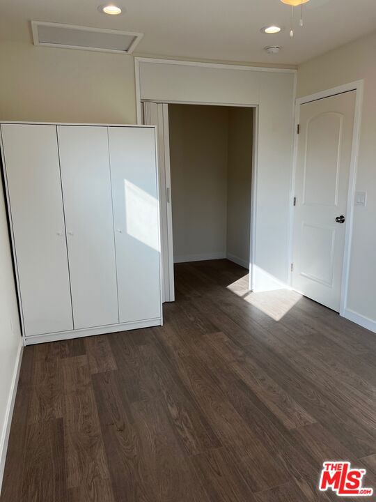 636 3/4 E 87th Street, Los Angeles CA: https://media.crmls.org/mediaz/8d7fe349-1582-41fe-b77a-7bc85efa68c0.jpg