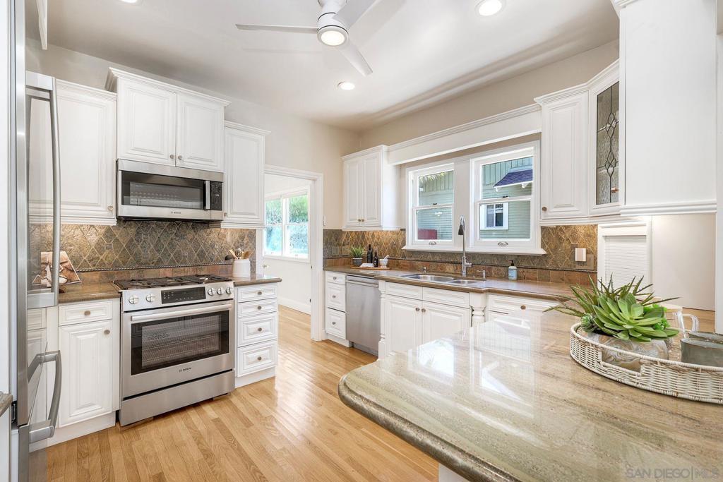 3090 Hawthorn - photo 11