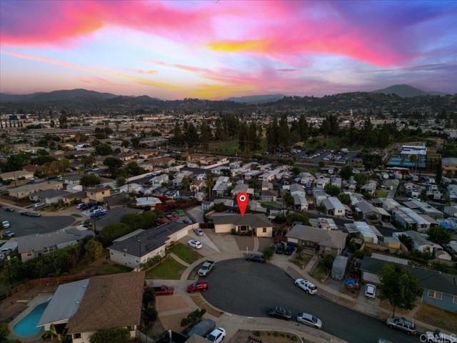 1131 Mary St, El Cajon CA: https://media.crmls.org/mediaz/8d80f2f8-b255-4e89-8b7e-00e016561111.jpg