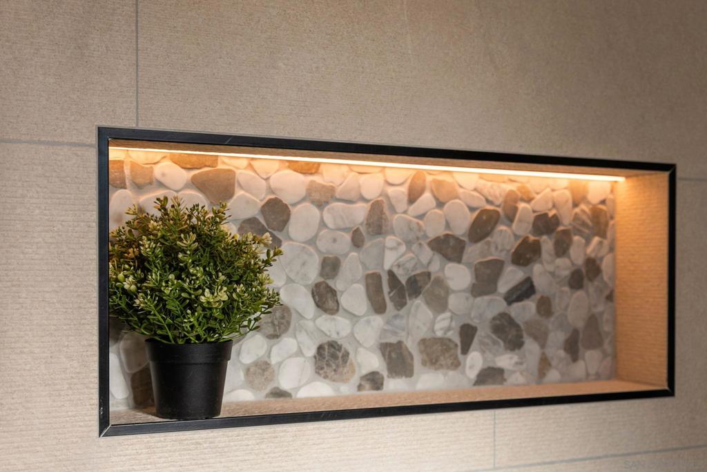 2729 Gobat Avenue - photo 16