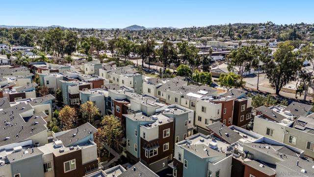 218 Antoni Gln, Escondido, California 92025, 2 Bedrooms Bedrooms, ,2 BathroomsBathrooms,Townhouse,For Sale,Antoni Gln,250001026SD