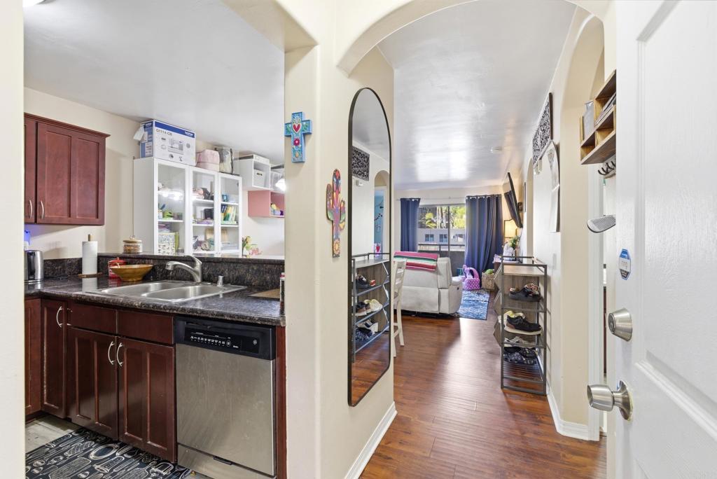 4540 60th Street - photo 3