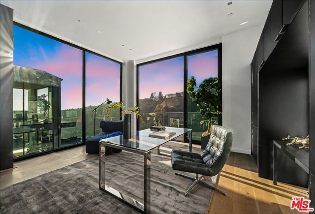 1565 Haslam Terrace, Los Angeles CA: https://media.crmls.org/mediaz/8d827411-643b-4102-b8c7-acb0cf641ecc.jpg