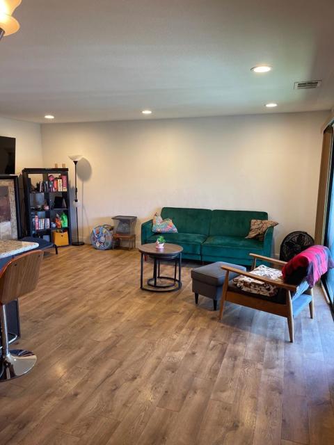 542 Chiechi Avenue, San Jose CA: https://media.crmls.org/mediaz/8d82930d-a3e7-4f63-9825-b86969e884c4.jpg