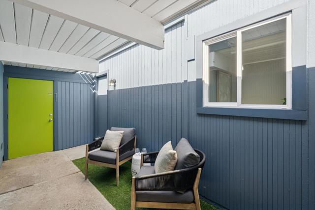 822 Dartshire Way, Sunnyvale CA: https://media.crmls.org/mediaz/8d82ed48-73f2-476e-84c0-0576be90b87e.jpg