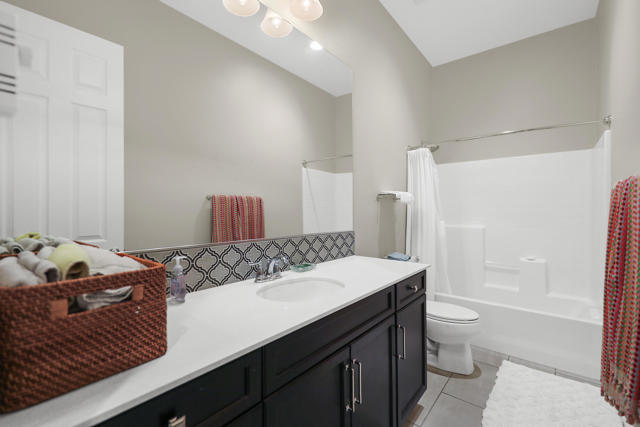 Image 18 of 37 For 84994 Bedero Court