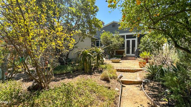 2560 Allen Avenue, Altadena CA: https://media.crmls.org/mediaz/8d83dc04-d459-4899-8de1-9c0bdb93aa2b.jpg