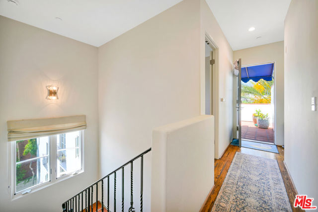 1414 N Harper Avenue, West Hollywood CA: https://media.crmls.org/mediaz/8d84d23f-d58c-4fdd-982c-f08f5e884828.jpg