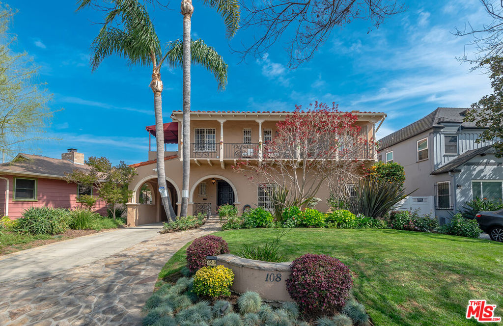 108 S Formosa Avenue