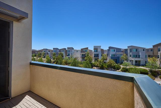 Detail Gallery Image 17 of 37 For 2019 Element Way, Chula Vista,  CA 91915 - 3 Beds | 3/1 Baths