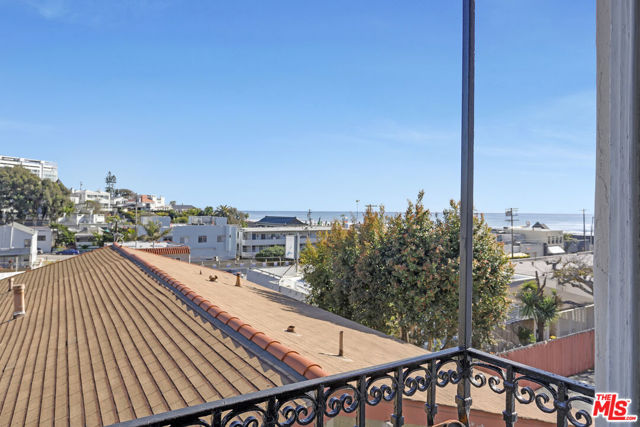 Drew Fenton | 153 W Channel Road Santa Monica CA | MLS: 7020030 Drew Fenton | 153 W Channel Road Santa Monica CA | MLS: 7020030