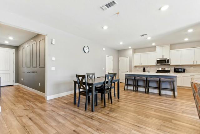 5758 Tournament Court, Tracy CA: https://media.crmls.org/mediaz/8d877321-5008-4cd6-b3cc-6f7157b665df.jpg