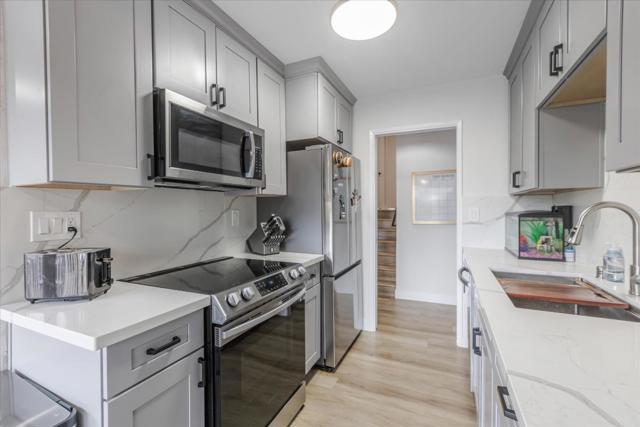 Image 6 of 35 For 2625 Keystone Avenue 207
