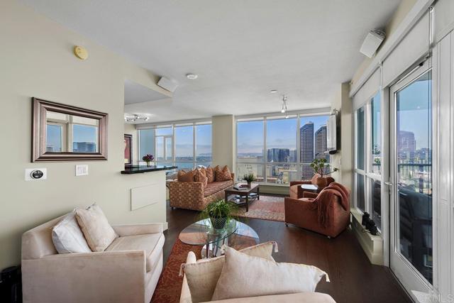 Detail Gallery Image 6 of 44 For 325 Seventh Ave #2104,  San Diego,  CA 92101 - 2 Beds | 2 Baths