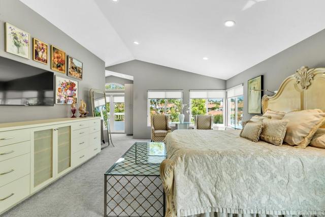 4125 PINDAR Way, Oceanside CA: https://media.crmls.org/mediaz/8d8b4901-f986-4d2f-a5f5-fa09cf29fd3f.jpg