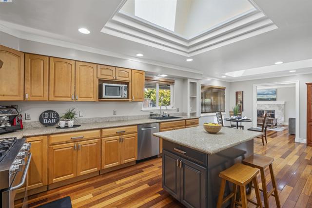 1834 Hicks, San Jose CA: https://media.crmls.org/mediaz/8d8b7c88-692f-496a-b29a-2ad2619417a7.jpg