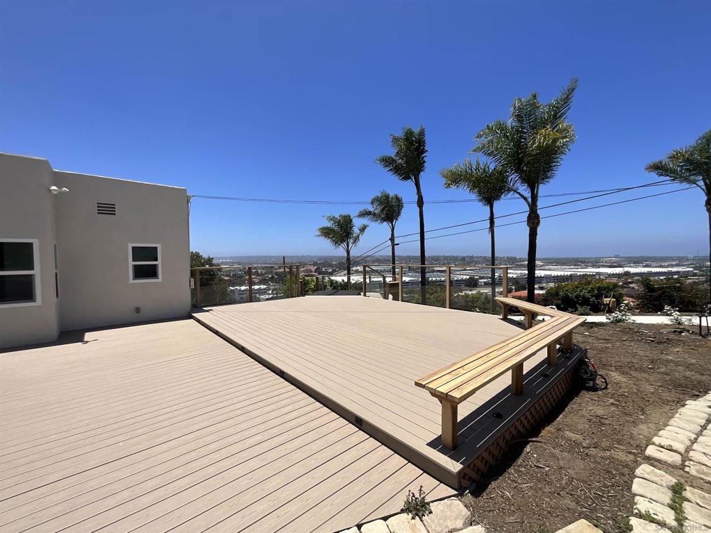 MLS #250033043SD img 3