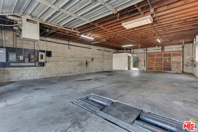  Commercial for Sale in Hawthorne, California
